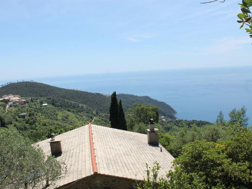 Cottage La Torre Del Pittore Bonassola Bagian luar foto